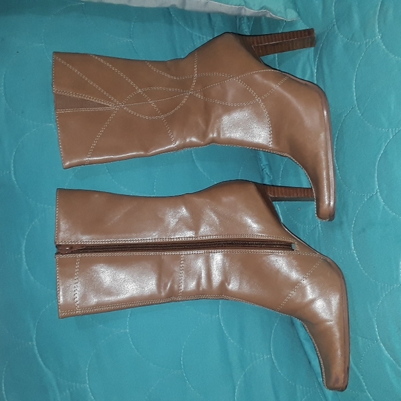 L.E.I. Boots - Picture 3 of 6